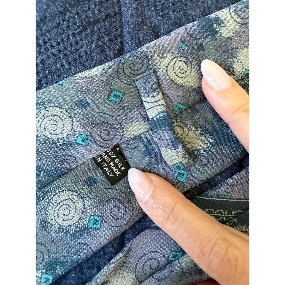 Uomo Mondo 100% Silk Necktie Hand Made in Italy Abstract Geometric Gray Teal